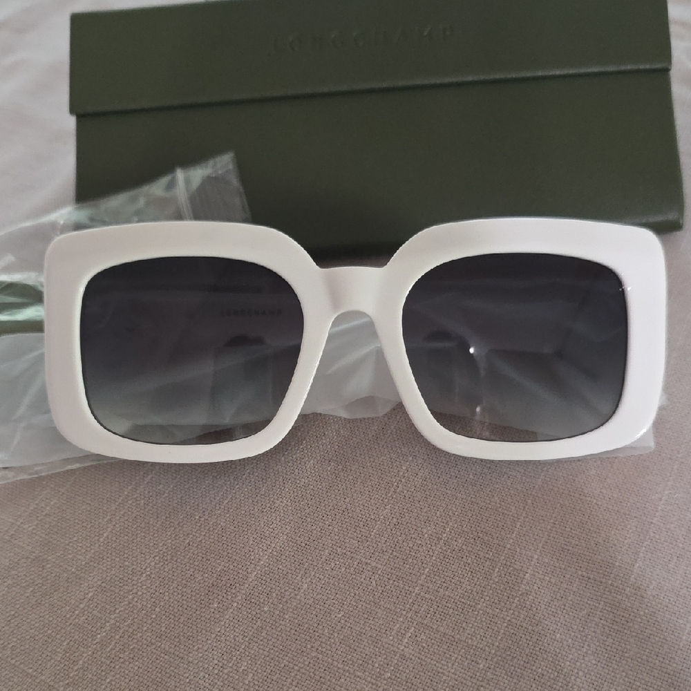 Longchamp White Sunglasses *NEW IN CASE* - Picture 2 of 10